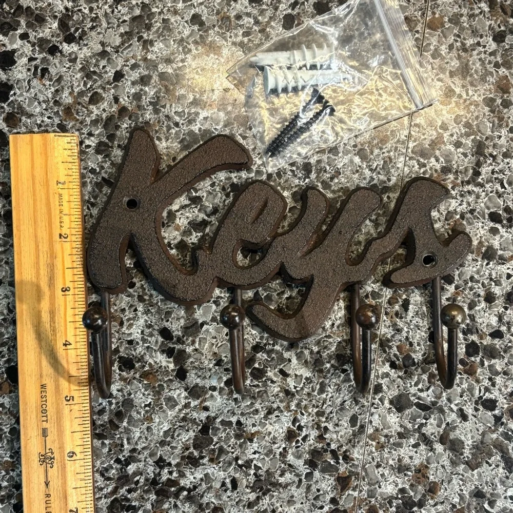 Rustic “keys” holder